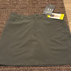 Eddie Bauer Women's Adventurer Skort. Dark Smoke Size 6